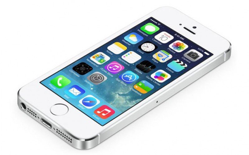 iPhone 5S ekrāns ar nomaiņu