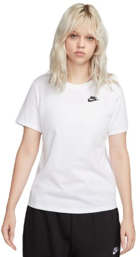 Nike Sportswear Club Essentials